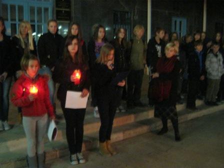 Zapaljene svijeće za Vukovar
