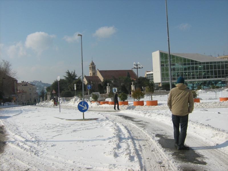 Šibenik ponovo okovan snijegom