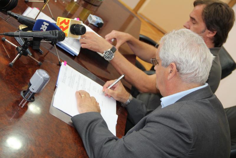 Potpisan ugovor o opremanju OŠ Meterize