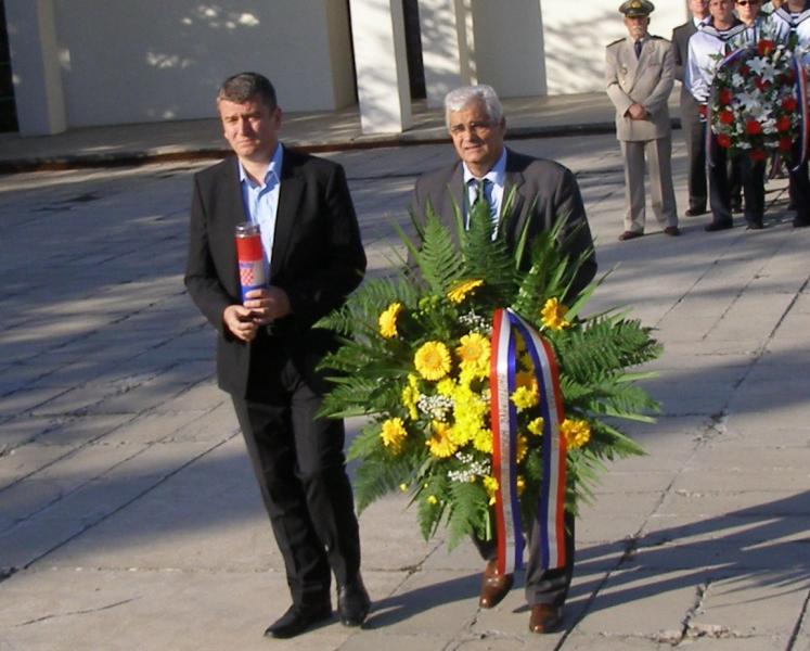 Položeni vijenci za Dan neovisnosti