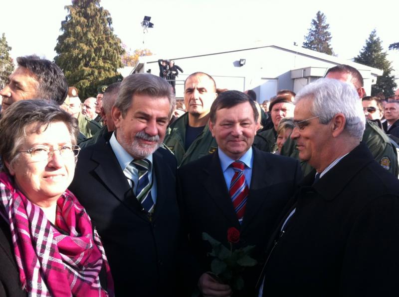 Gradonačelnik s generalom Markačem u Vukovaru
