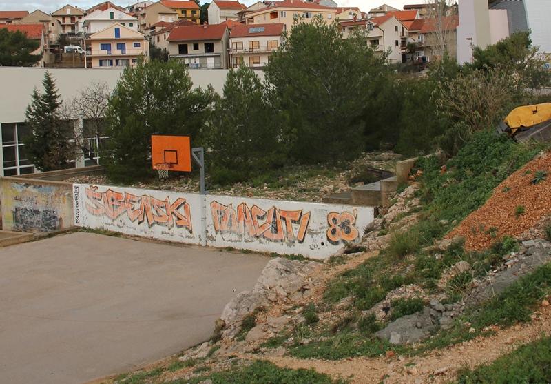 Uređenje igrališta na Vidicima