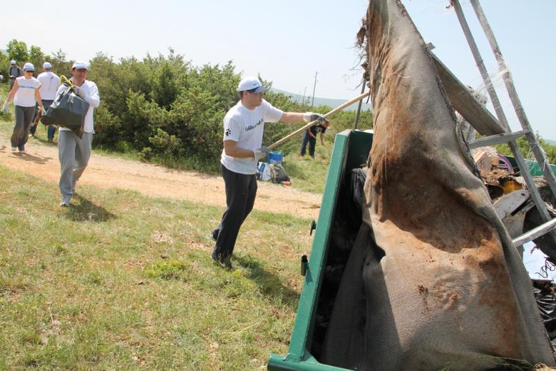 U velikoj eko akciji očišćena divlja odlagališta u blizini NP Krka