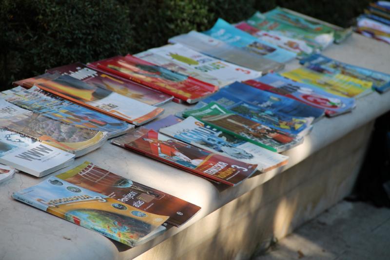Djeca i roditelji na „burzi“ mijenjali i kupovali udžbenike po prihvatljivim cijenama