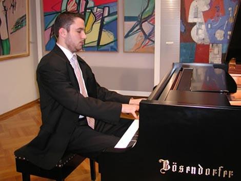 Pijanistički recital Filipa Faka