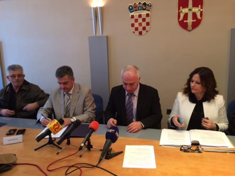 Župan i gradonačelnik potpisali Sporazum o sanaciji pomorskog dobra na području grada Šibenika