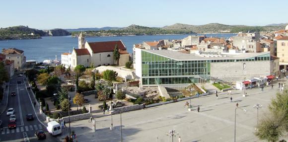 Danas i sutra u knjižnici