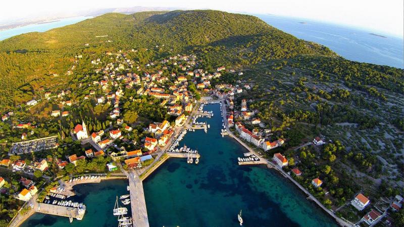 Rekordni turistički rezultati na Zlarinu