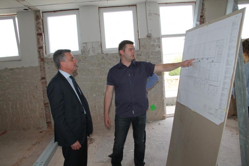 Gradonačelnik obišao gradilište Studija energetske učinkovitosti i obnovljivih izvora Gradonačelnik obišao gradilište Studija energetske učinkovitosti i obnovljivih izvora
