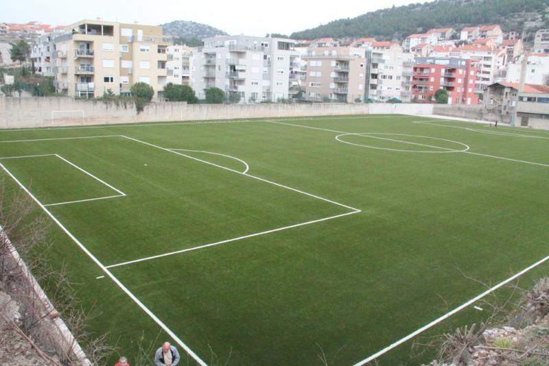 Uređenje pomoćnog terena stadiona Šubićevac