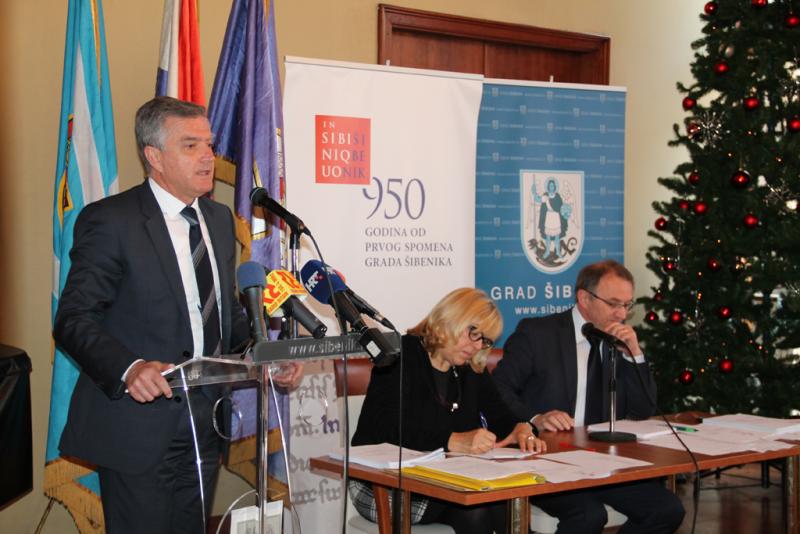 Održana posljednja ovogodišnja sjednica Gradskog vijeća Grada Šibenika Održana posljednja ovogodišnja sjednica Gradskog vijeća Grada Šibenika