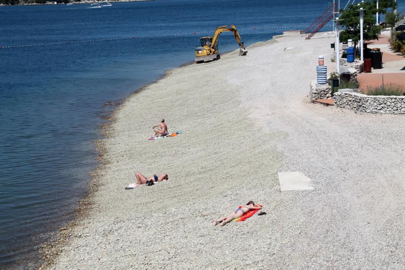 Uređuje se plaža Banj za sezonu