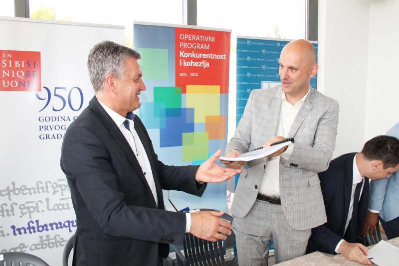 Potpisan Ugovor o dodjeli bespovratnih sredstava za projekt „Revitalizacija područja tvrđave sv. Ivana“ Potpisan Ugovor o dodjeli bespovratnih sredstava za projekt „Revitalizacija područja tvrđave sv. Ivana“