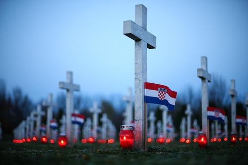 Izaslanstvo Grada Šibenika poklonit će se žrtvi Vukovara Izaslanstvo Grada Šibenika poklonit će se žrtvi Vukovara