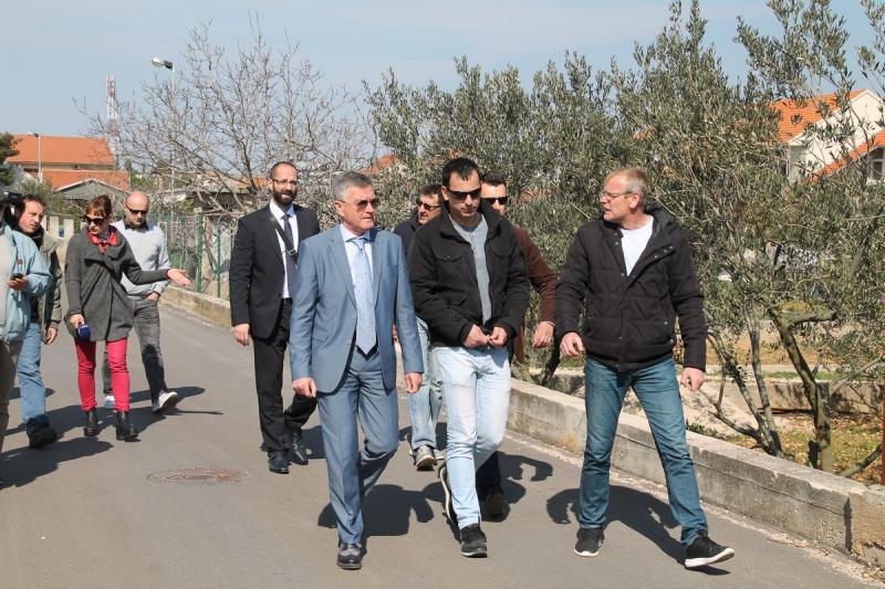 Gradonačelnik obišao Ražine Donje: Na sustav odvodnje spaja se 670 kućanstava 