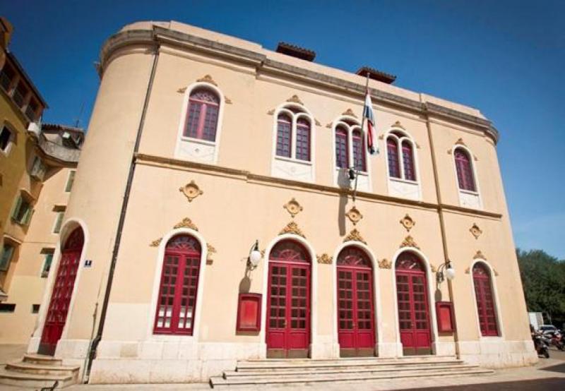 Ogledni sat polaznika dramskog studija "Ivana Jelić" HNK u Šibeniku - TI I JA STVARAMO IGRAJUĆI SE