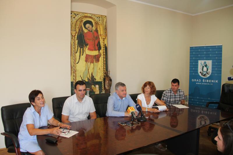 Grad Šibenik za 28 pomoćnika u nastavi uspješno ostvario sredstva Europskog socijalnog fonda