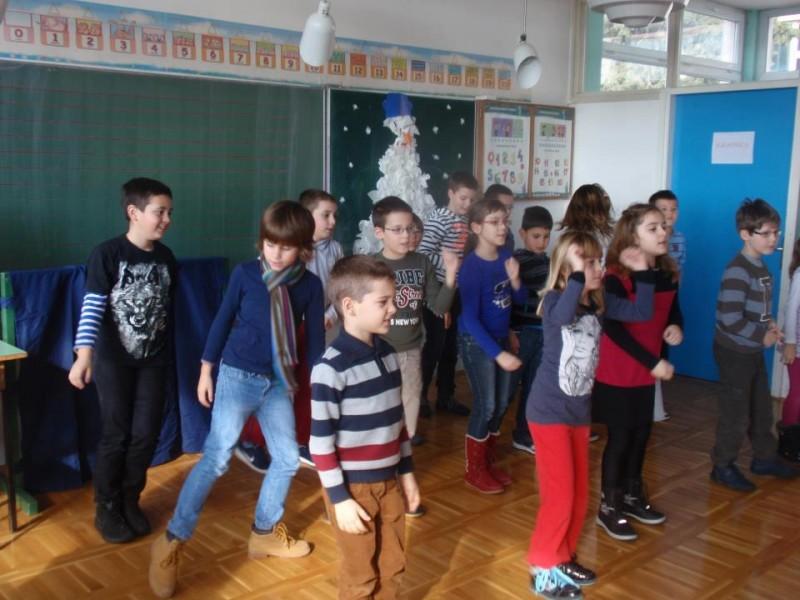 U školskoj godini 2017./2018. upisano 409 učenika prvih razreda 