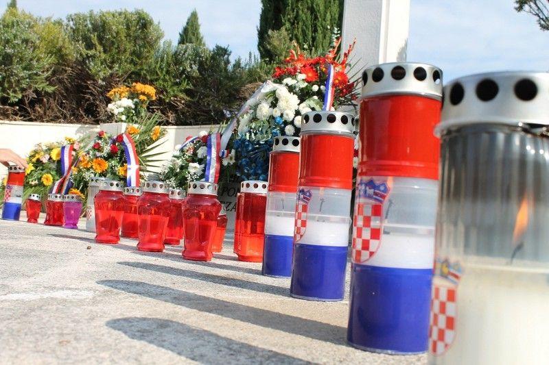 Blagdan Svih svetih i Dušni dan u Šibeniku