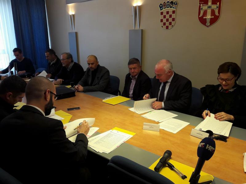 U Županiji potpisan Sporazum o suradnji na Projektu razvoja širokopojasne infrastrukture