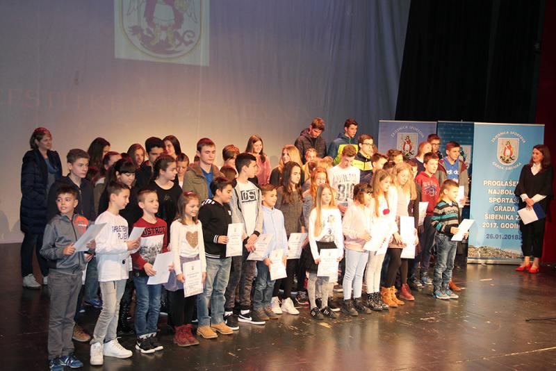 Dodijeljene nagrade najuspješnijim sportašima i sportašicama Grada Šibenika u 2017. godini
