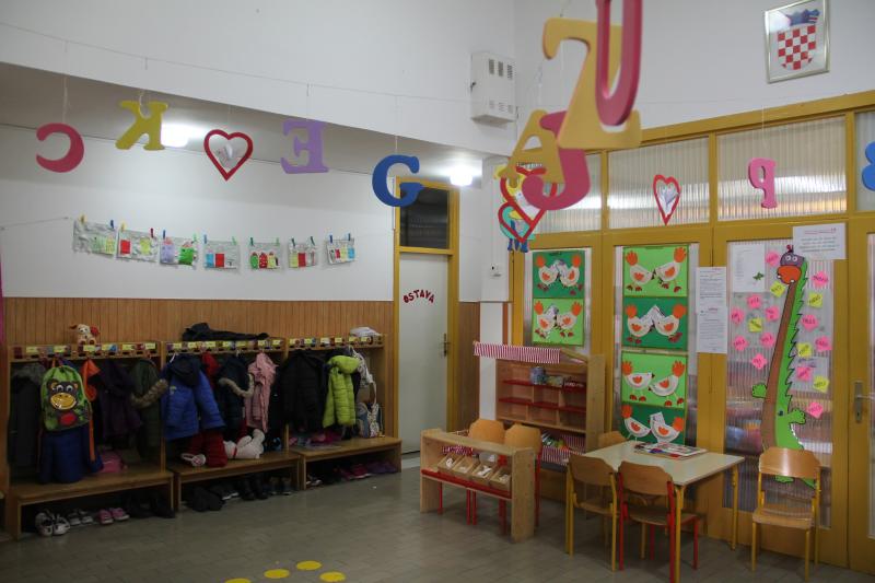 Objavljeni javni pozivi za upis djece u dječje jaslice i vrtiće i program predškole Objavljeni javni pozivi za upis djece u dječje jaslice i vrtiće i program predškole