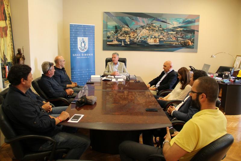 Gradonačelnik čestitao JK Val i D-Marin Mandalini na sjajnoj organizaciji Svjetskog jedriličarskog prvenstva u Šibeniku Gradonačelnik čestitao JK Val i D-Marin Mandalini na sjajnoj organizaciji Svjetskog jedriličarskog prvenstva u Šibeniku