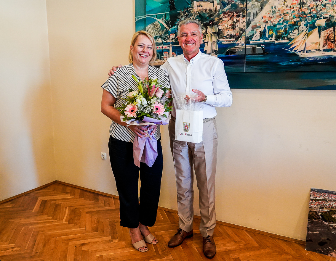 Gradonačelnik Burić primio obrtnicu Antoniju Sožu, dobitnicu plakete „Zlatne ruke“ 