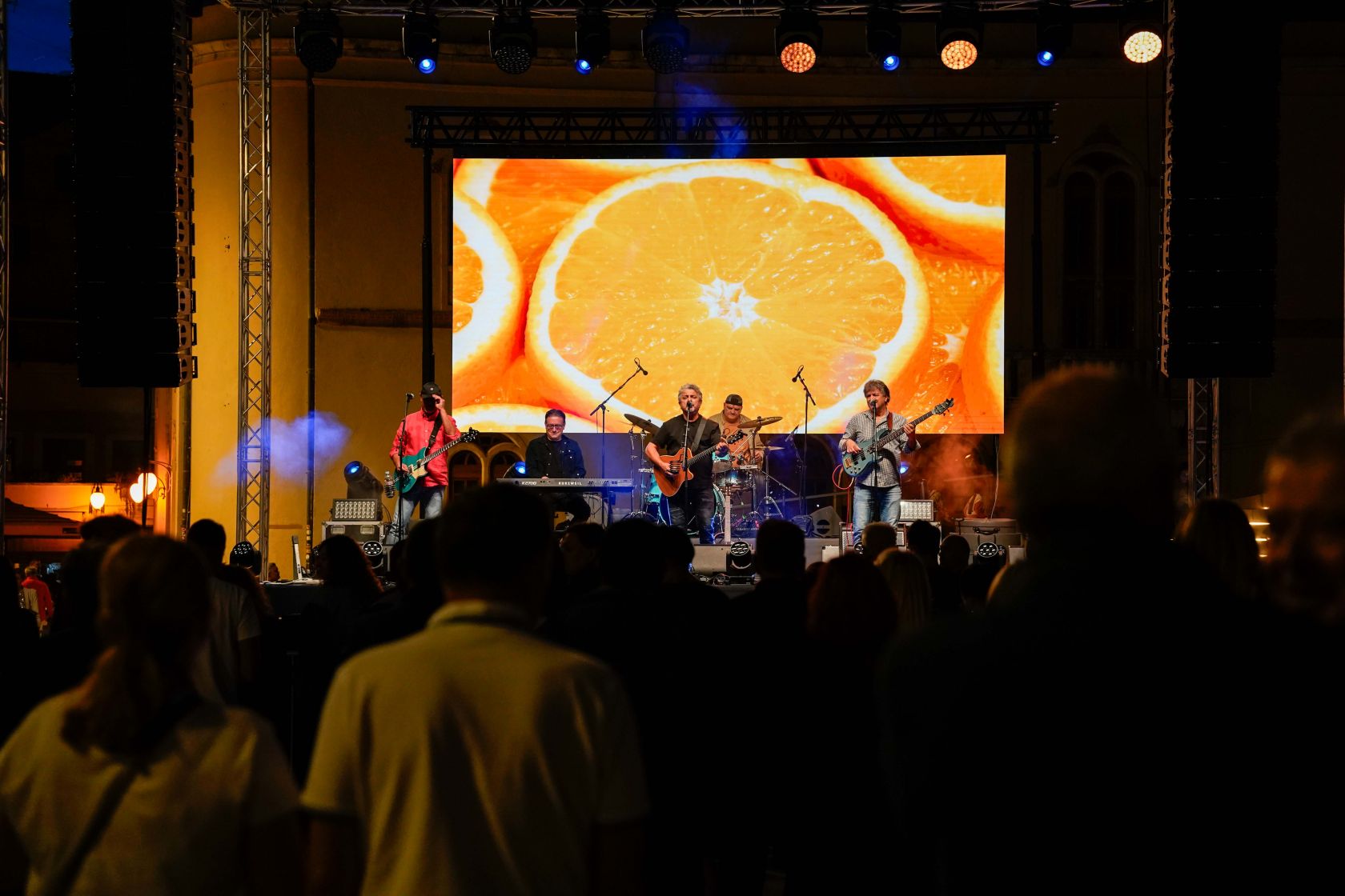 Dalmatino uoči Dana državnosti održao koncert na šibenskoj Poljani 