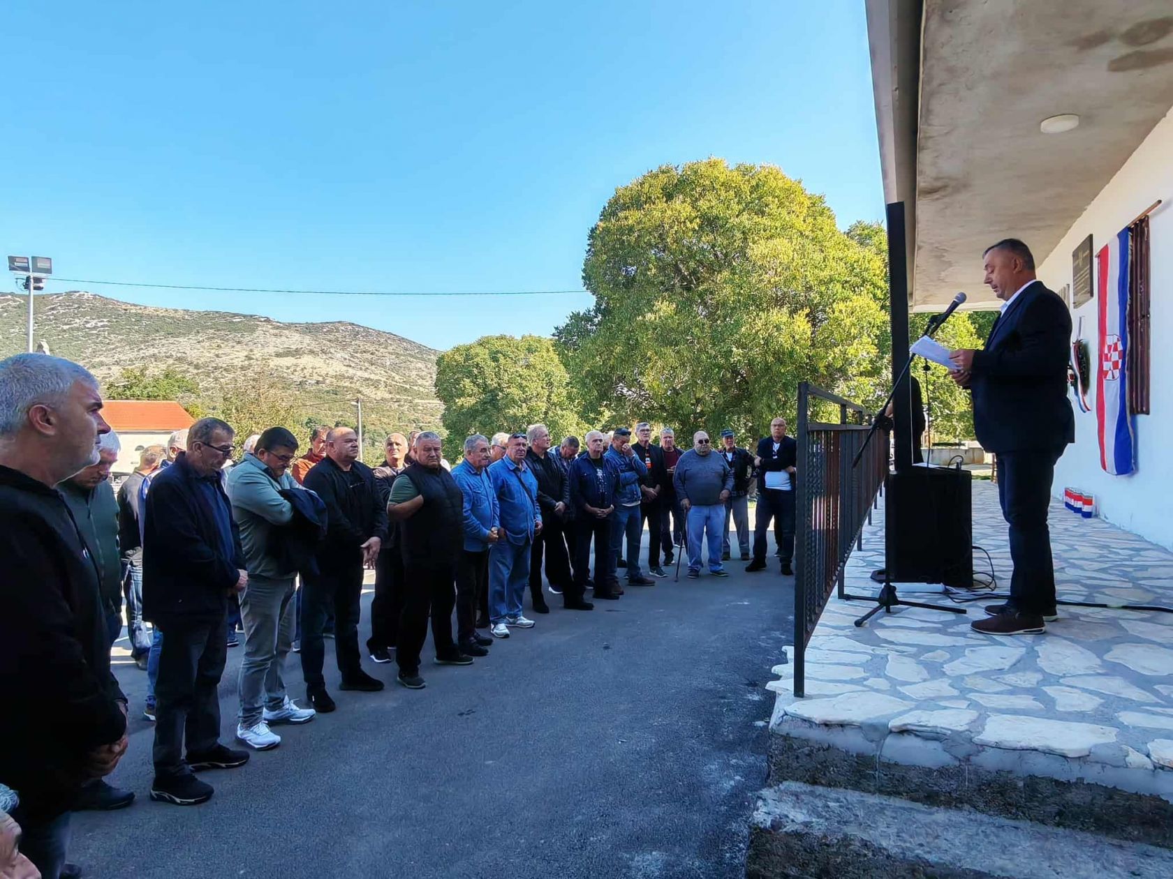 Mravnice: Obilježena 35. obljetnica podjele naoružanja prvim šibenskim dragovoljcima Domovinskog rata