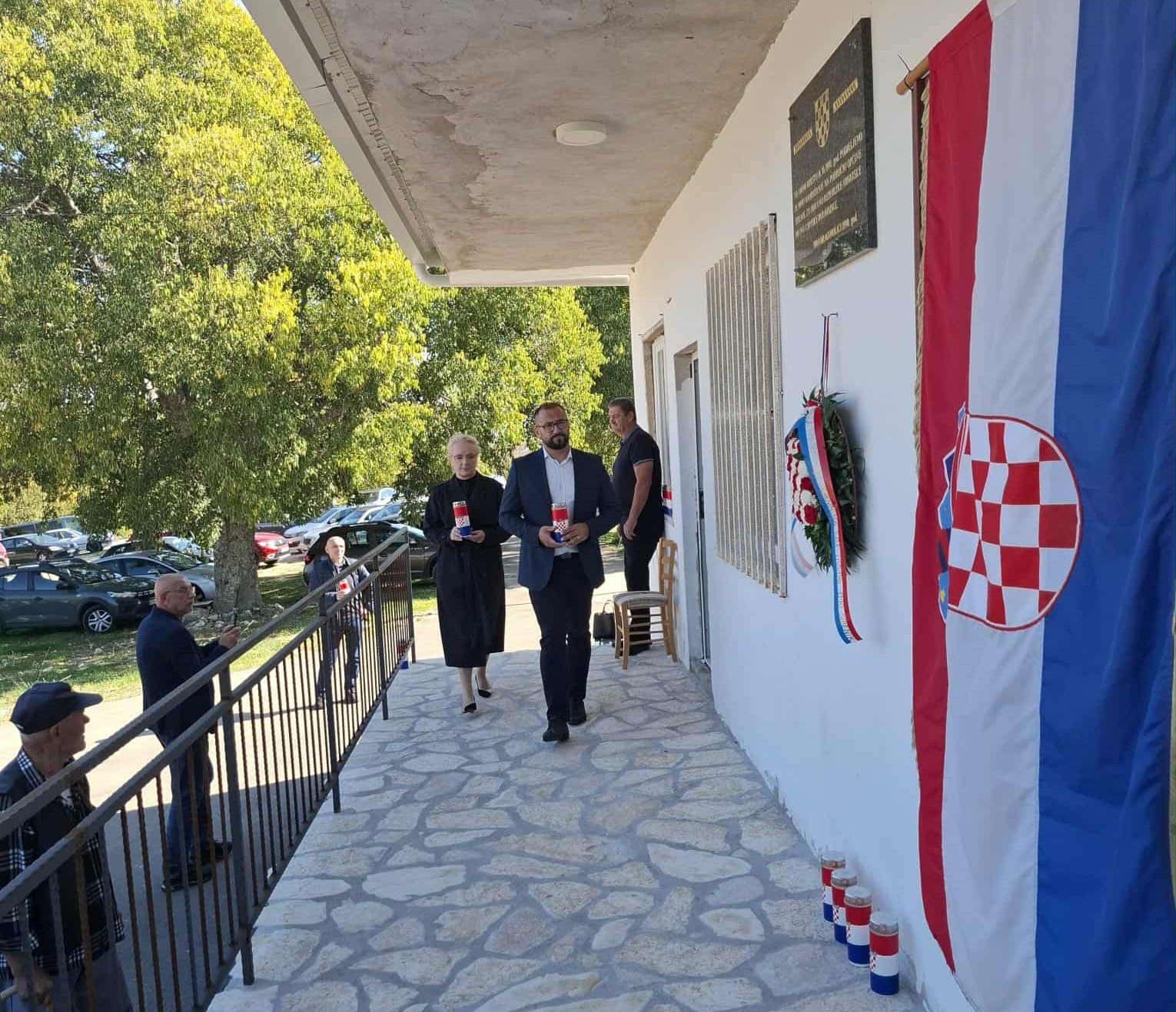 Mravnice: Obilježena 35. obljetnica podjele naoružanja prvim šibenskim dragovoljcima Domovinskog rata