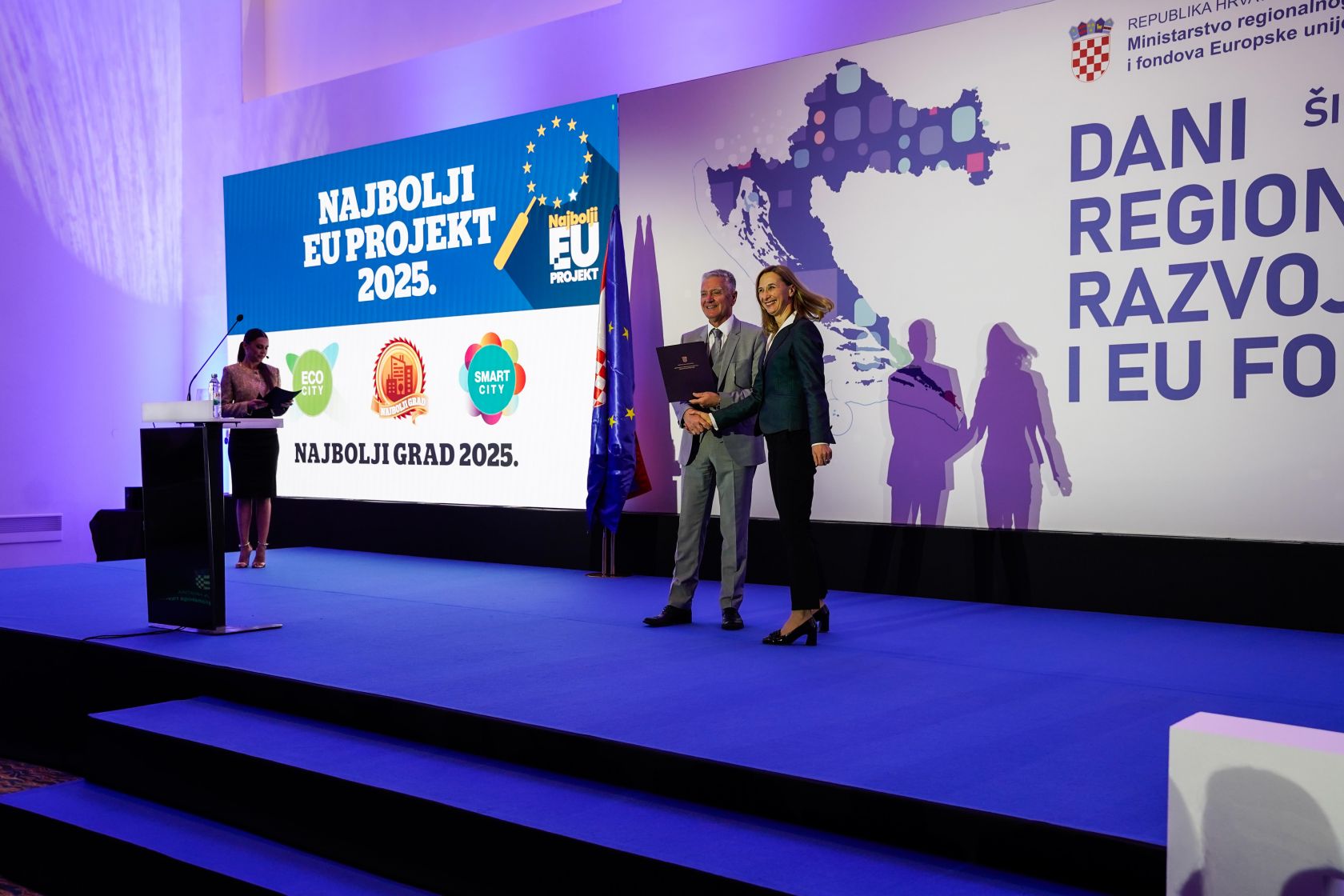 Gradonačelniku Buriću uručena Odluka o financiranju Centra za borbu protiv klimatskih promjena