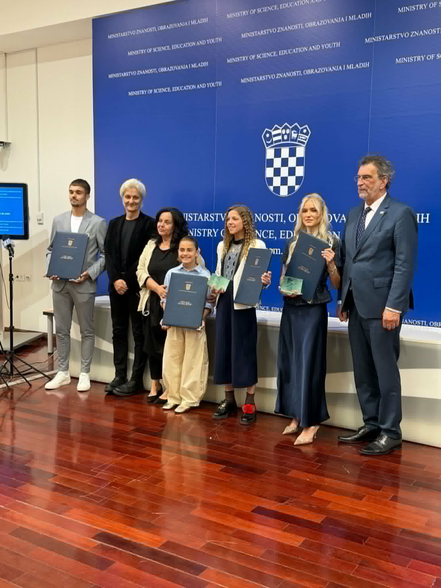 Učenici Osnovne škole Brodarica posebno priznanje Nagrade „Luka Ritz“ za promicanje tolerancije i nenasilja