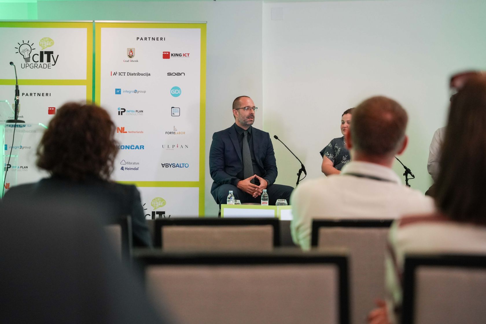 City Upgrade 2026 u Šibeniku: Zamjenik gradonačelnika Danijel Mileta sudjelovao na panelu o kibernetičkoj sigurnosti